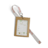 Porte-badge avec badge en papier ensemencé et lanière en papier à graines