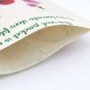 Sachet de graines en papier végétal 55x55 mm, support de communication personnalisable, idéal comme objet publicitaire écologique et zéro déchet pour valoriser les ressources naturelles.