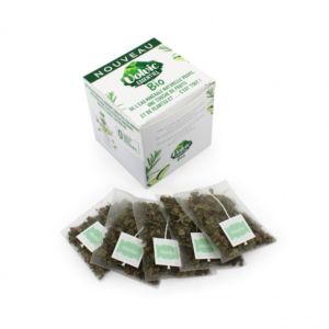 Coffret Collection Thé-Tisane personnalisable en quadrichromie, goodie RSE écologique pour campagnes de communication, présenté avec sachets de thé bio français.
